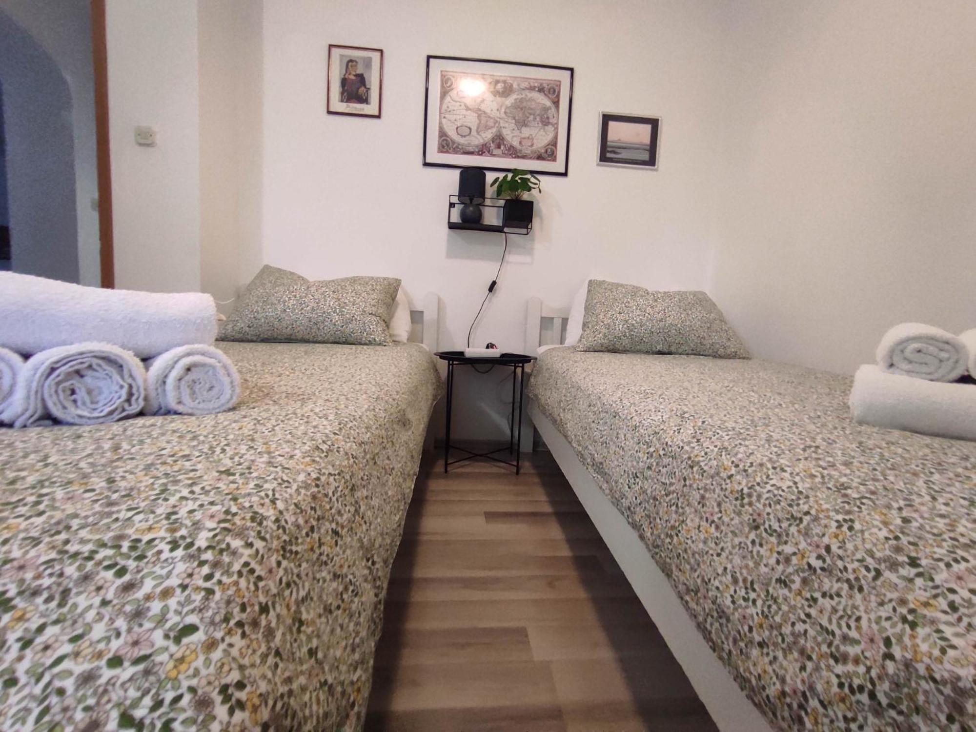 Apartments Emi & Nini シベニク エクステリア 写真